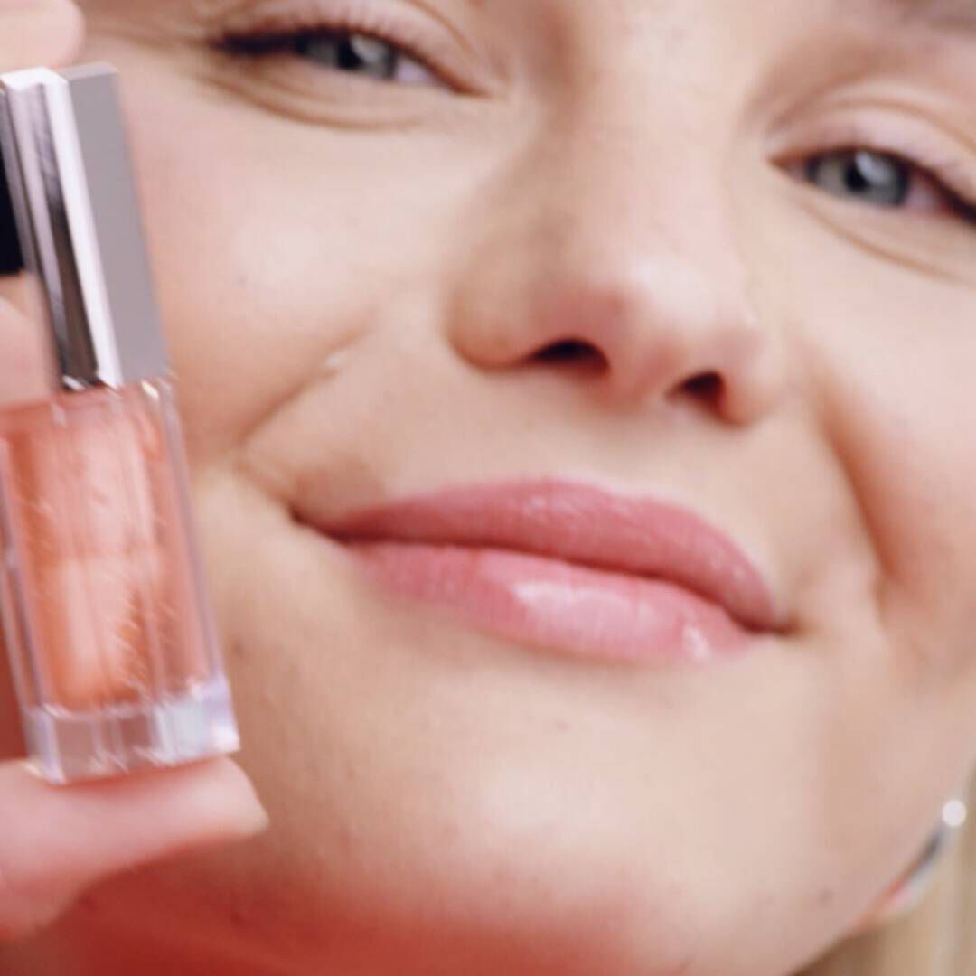LIP IDOLE JUICYTREAT™ - OIL-IN-GLOSS