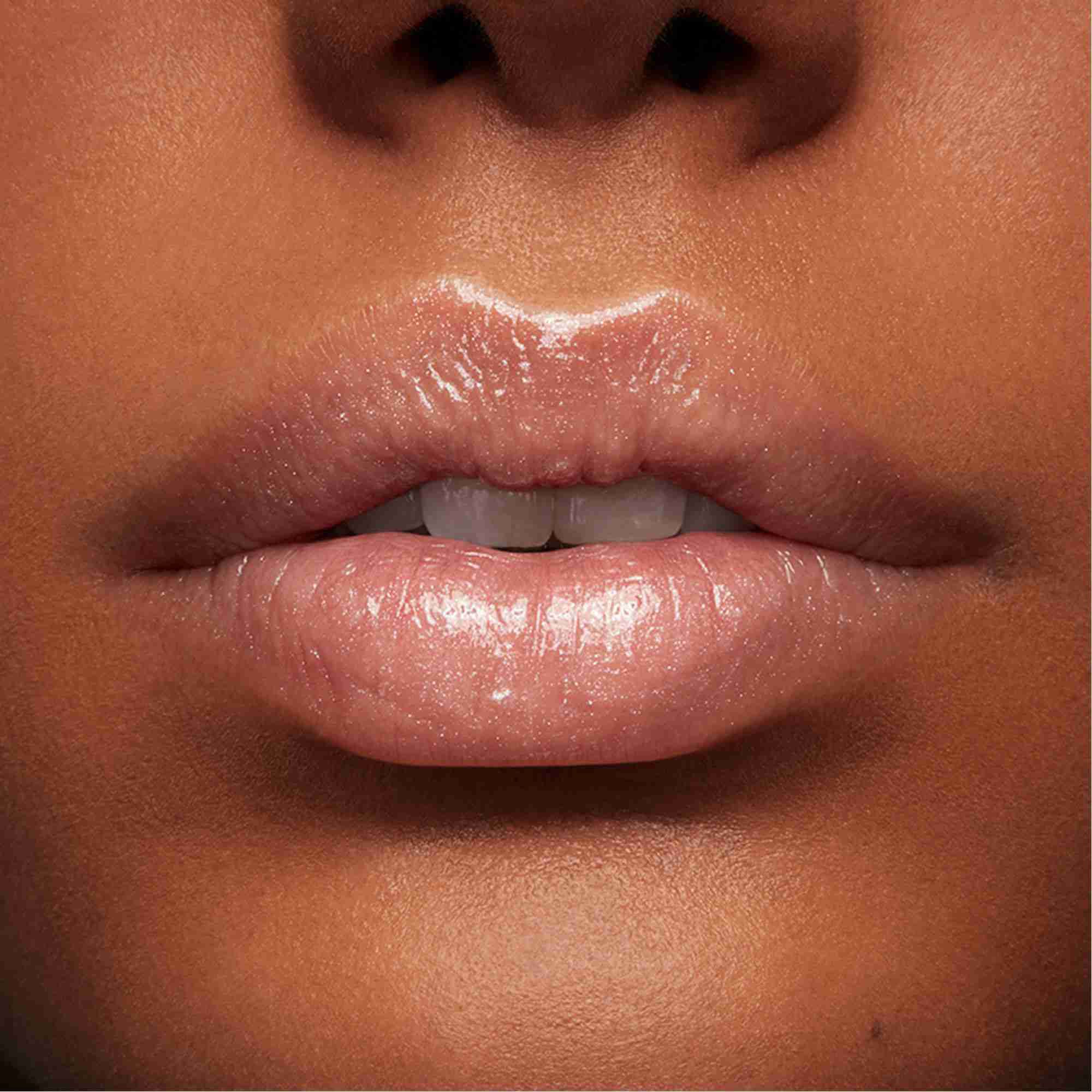 L'Absolu Rouge La Base
