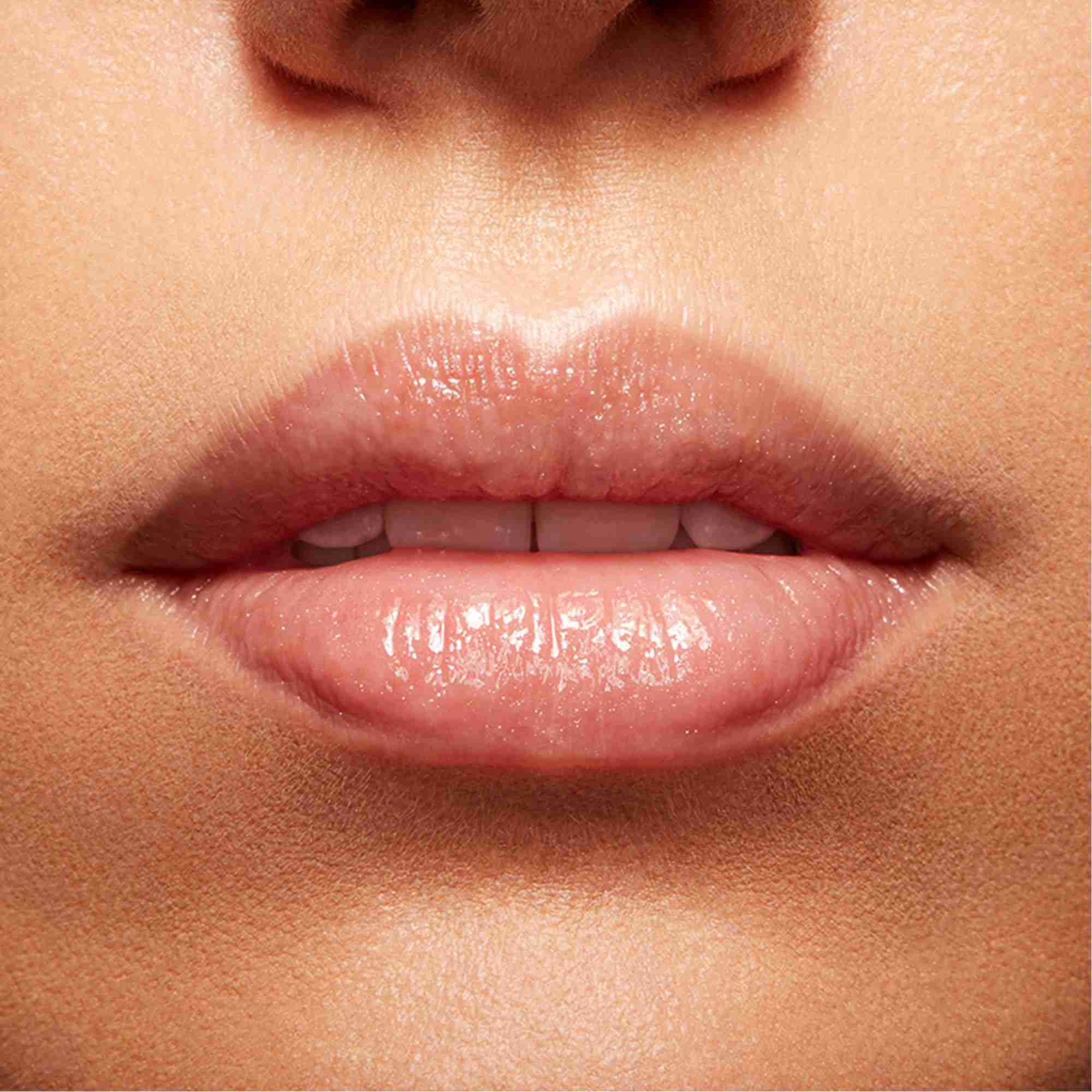 L'Absolu Rouge La Base
